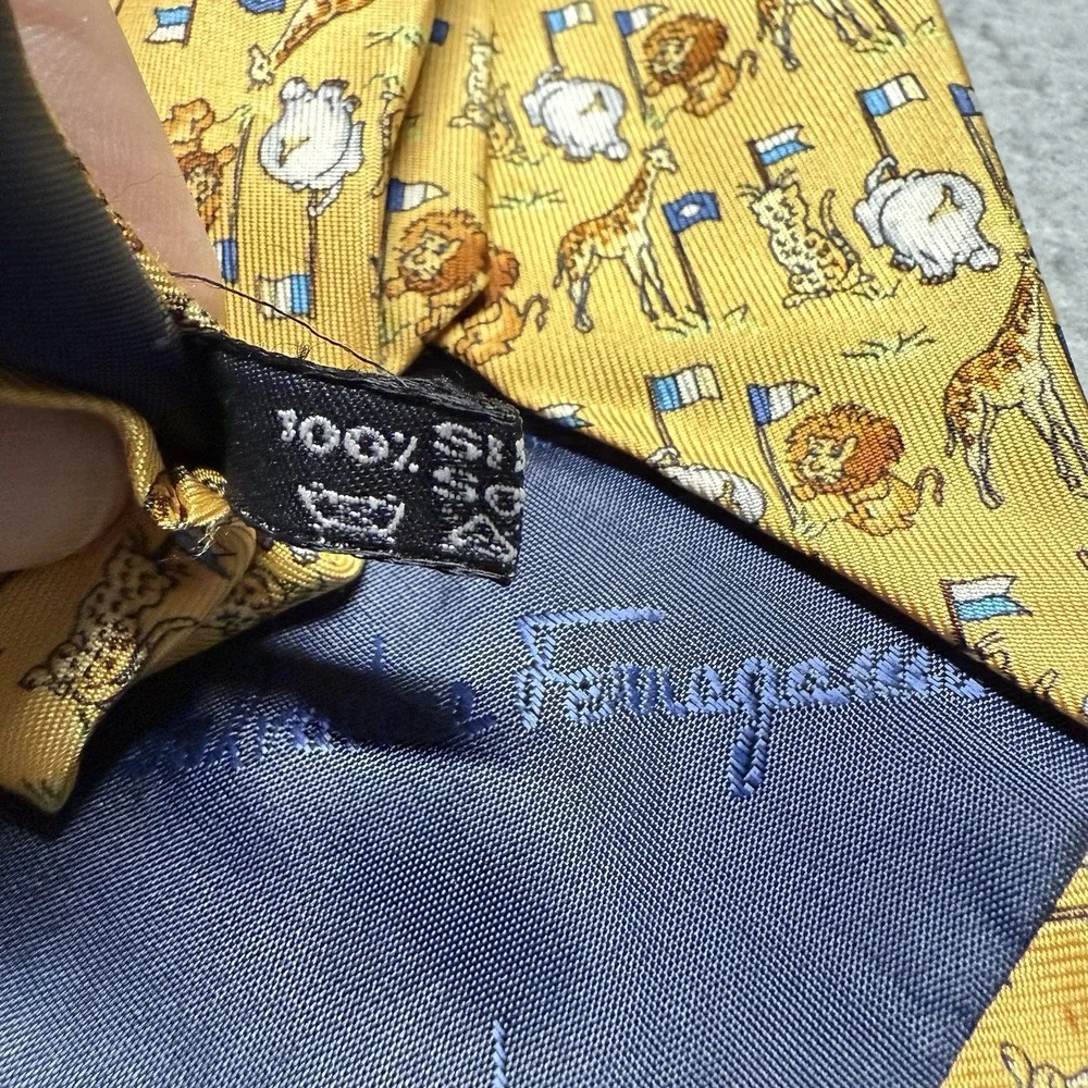 Salvatore Ferragamo Authentic‎ Men Tie Animal Pattern Silk Necktie Yellow